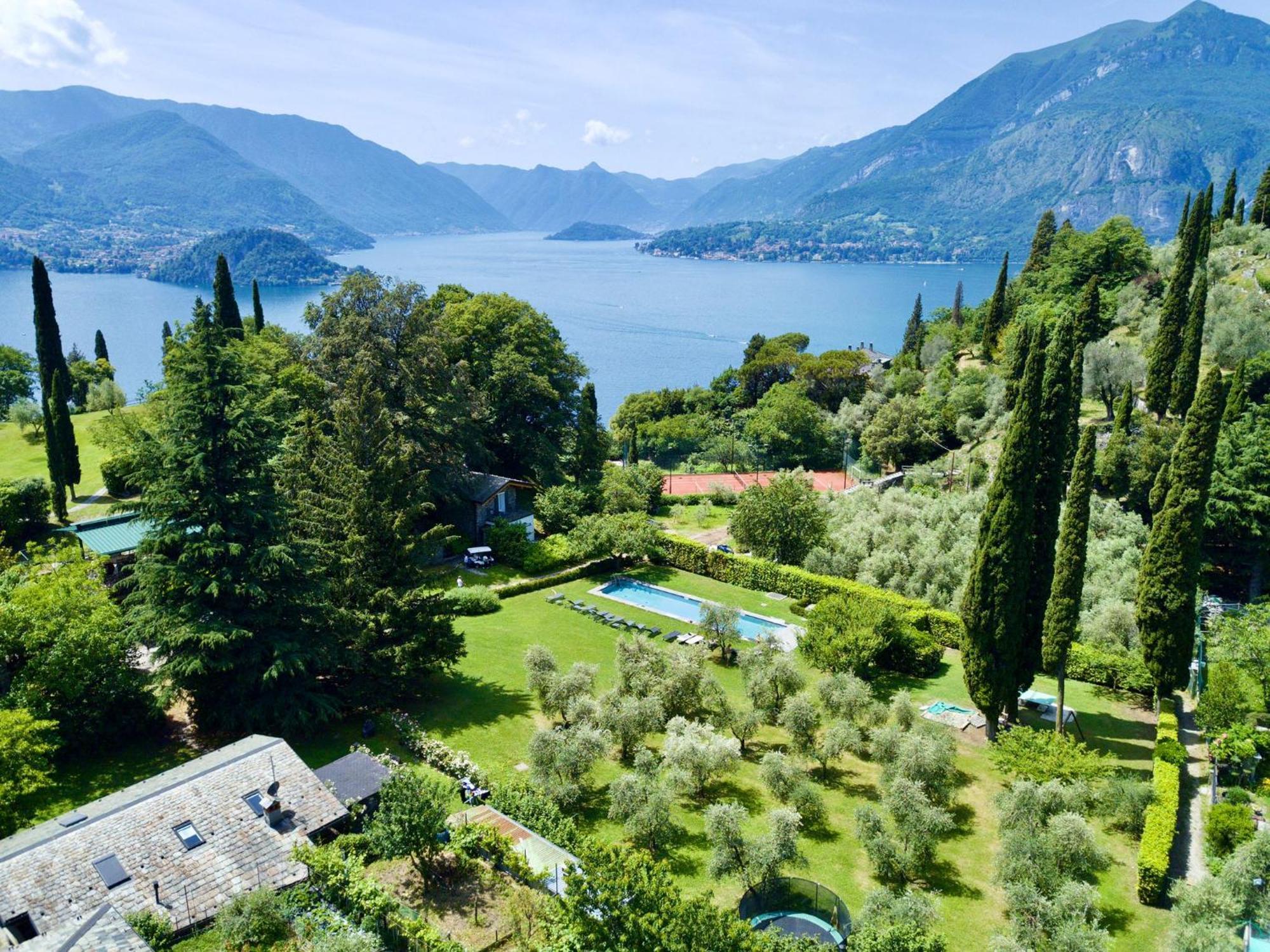 Castello Di Vezio In The Village Varenna Exterior photo